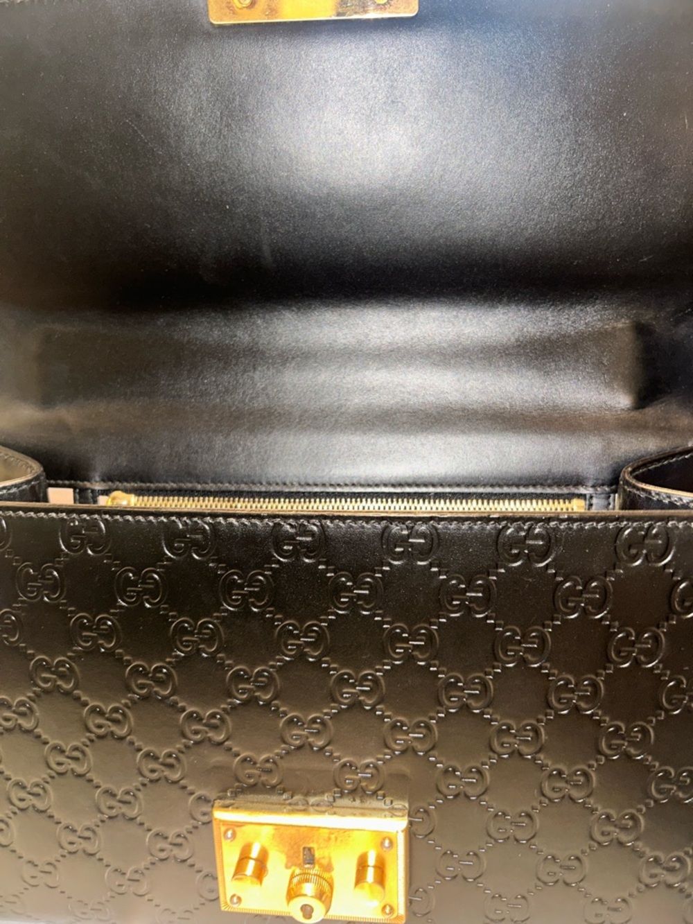 Gucci Black Embossed GG Leather Crossbody with Gold Lock - Picture 8 of 12